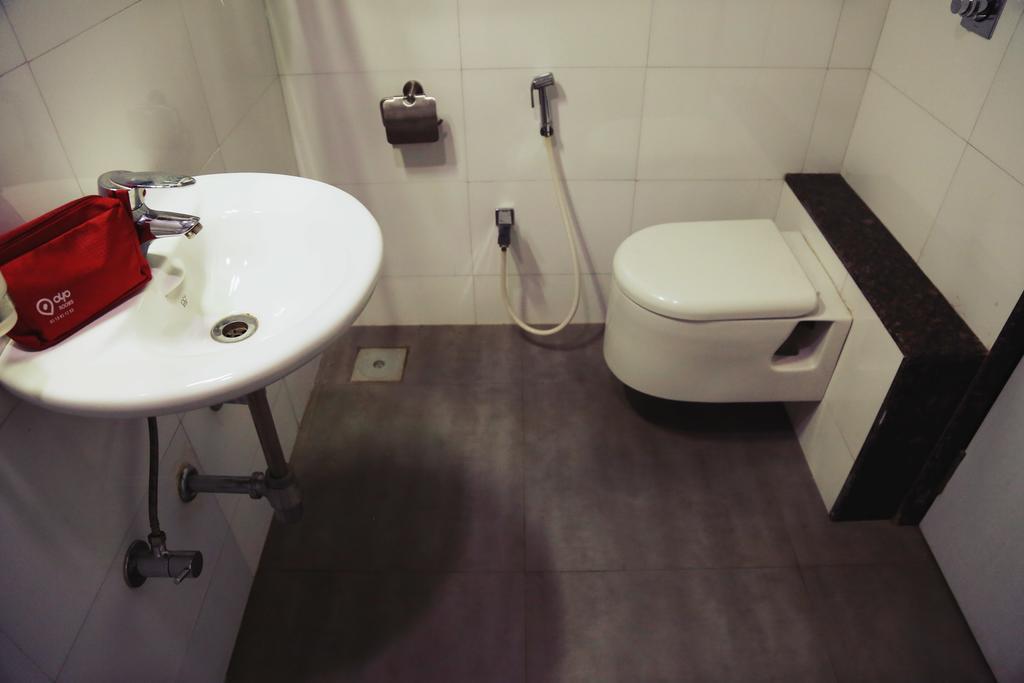 Oyo 710 Hotel Kshitij Pune Eksteriør bilde