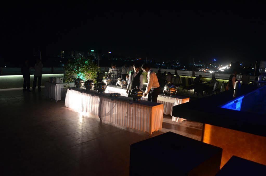 Oyo 710 Hotel Kshitij Pune Eksteriør bilde